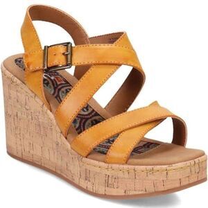 Born BOC MWOT Chiana Mustard Yellow Faux Leather Platform Sandals Sz 11